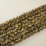 Agat żółto - czarny fasetowany 10 mm